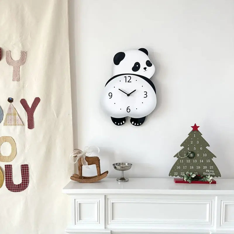 Creative Swing Panda Simple Foot Wall Clock Living Room Home Silent Dining Room Wall Clock Bedroom Clock