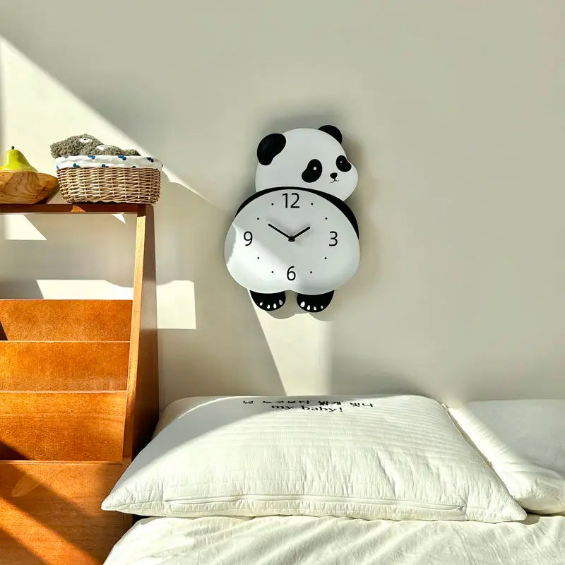 Creative Swing Panda Simple Foot Wall Clock Living Room Home Silent Dining Room Wall Clock Bedroom Clock
